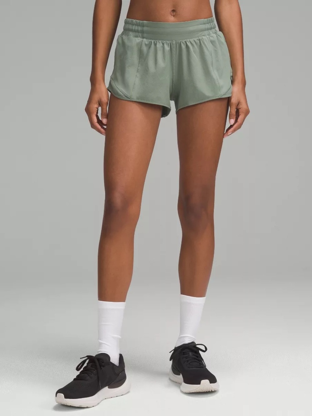 Lululemon Hotty Hot Low-Rise Lined Short 4”